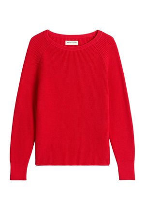 Roter gestrickter Pullover mit weitem Rundhalsausschnitt und langen Ärmeln. Besitzt eine gerippte Textur und Bündchen. Das Etikett trägt die Aufschrift "Marc O'Polo."