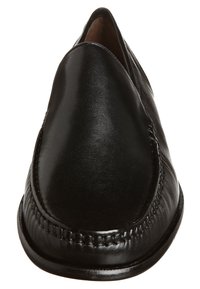 Schwarzer Leder-Schlüpfschuh mit runder Zehenpartie, glatter Oberfläche, dezenten Nähdetails entlang der Kanten und einer flachen Gummisohle.