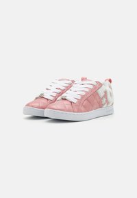 DC Court Graffik - Chaussures Skate Femme Noir/Rose/Blanc - Style Décontracté Et Confortable