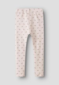 Lichtroze geribde leggings met een herhalend klein bloemenpatroon in donkerrood en groen. Elastische tailleband voor een comfortabele pasvorm.