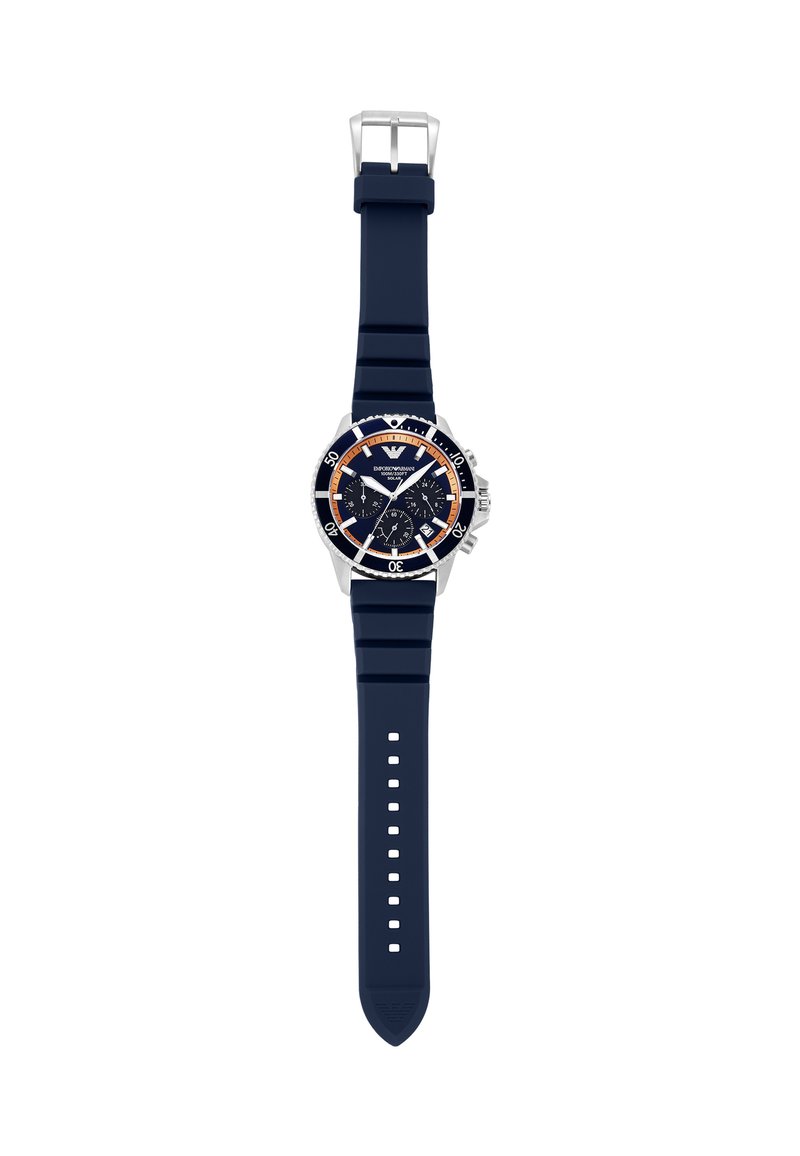 Marineblå silikonerem smartwatch med sølvhus, sort skive, orange detaljer og chronograph funktioner. Drejelig bezel og klare markeringer.