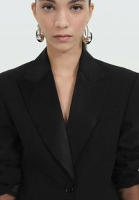 Mango GRACE - Blazer - black