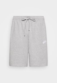 Šedé bavlněné šortky s elastickým pasem, šňůrkou na stažení a malým bílým logem Nike na levé noze. Hladká textura, pohodlný střih.
