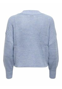 Lyseblå strikkegenser med en avslappet passform, med ribbestrikket hals og mansjetter, strukturert mønster og kort design.