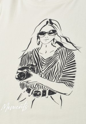 Street One, T-SHIRT WITH ROUND NECK AND FRONT PRINT - Print T-shirt - off white