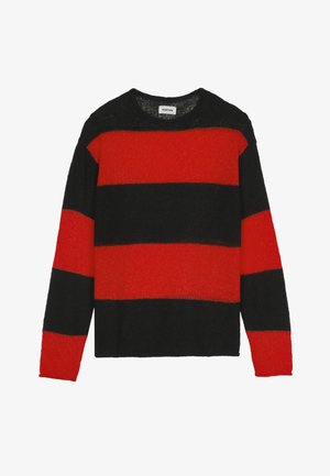 Stripet genser i mykt strikket stoff med kraftige røde og svarte striper. Rund hals, lange ermer, og avslappet passform. Ingen synlig maskinvare eller detaljer.