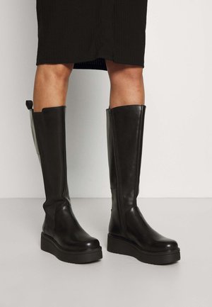 Kozačky s klínem - black