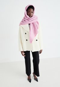 Vero Moda VMCALLY TRIANGLE SCARF  - Kaelarätt - fuchsia pink/black melange