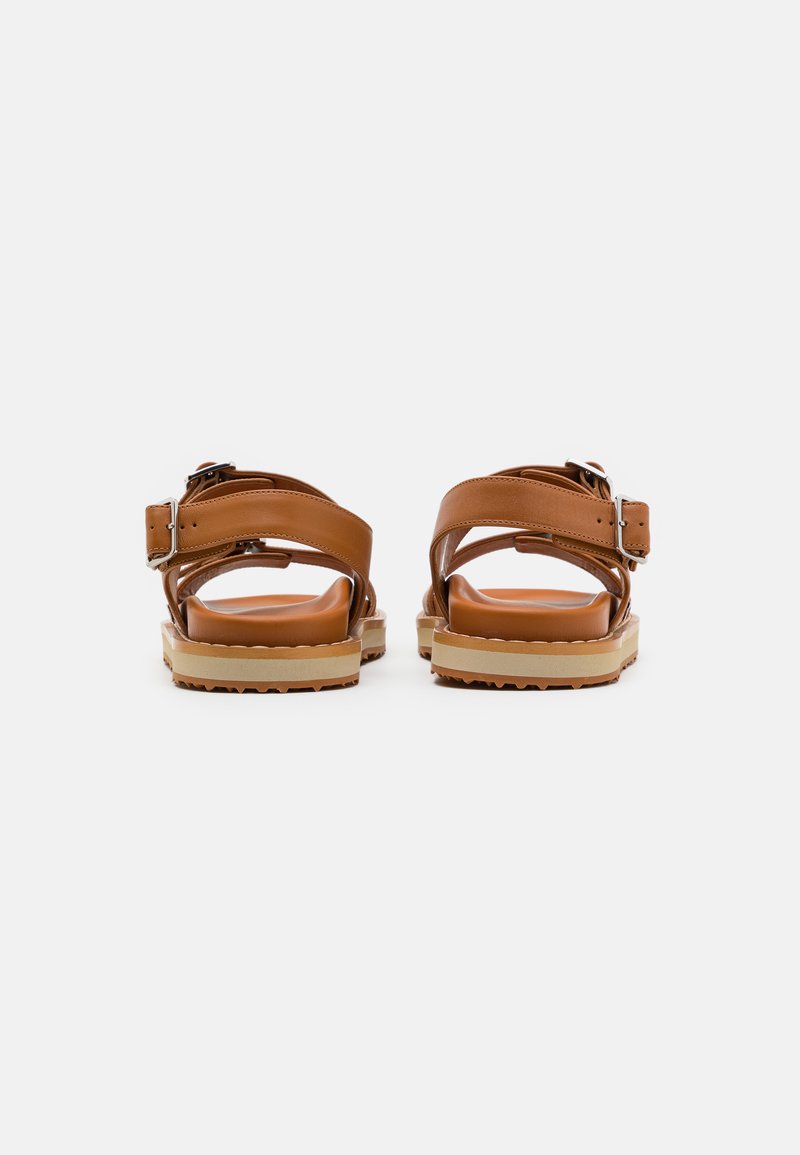 MCM COLLECTION SLIDE - Riemensandalette - cognac - Zalando.de