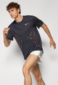 Thumbnail Image 4