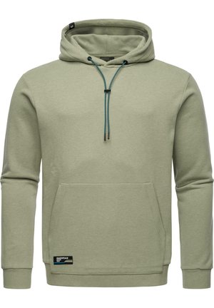 Lichtgroene hoodie van zachte stof, heeft een voorzak, verstelbare koorden in het blauw, en een label aan de zoom. Gladde textuur.