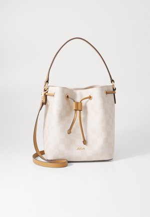 Borsa a secchiello in tessuto check beige chiaro con tracolla in pelle regolabile. Presenta una chiusura a cordoncino e accentuazioni in metallo dorato.