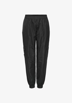 Mustad mustreeritud cargosügav püksid, mis on valmistatud siledast ja kergest materjalist. Omab elastset vööd, soonikku ning küljetaskuid, mis annavad lisafunktsionaalsust.