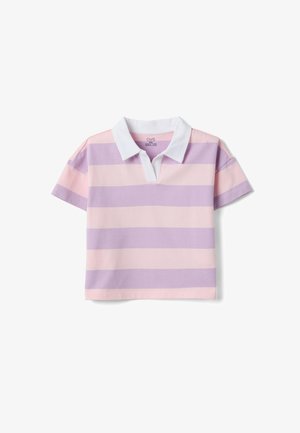 Kurzärmeliges Kinder-Polohemd mit breiten horizontalen Streifen in Pastellrosa und Lavendel, weißem Kragen und offenem Halsausschnitt.