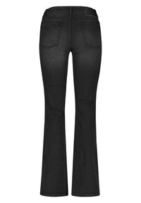 Jeans de mezclilla negra acampanados con una cintura de media altura, dos bolsillos traseros y una textura suave; diseñados para ajustarse ce�ñidamente en las caderas y acampanarse en los puños.