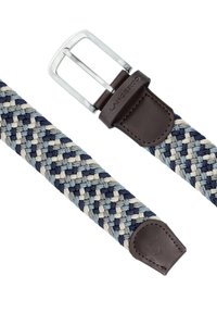 Plecak wykonany z plecionki z granatowymi, beżowymi i jasnoniebieskimi nitkami, z skórzanymi akcentami; srebrna metalowa klamra i wyszywane skórzane logo.