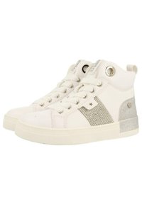 Zapatillas deportivas blancas de caña alta con detalles metálicos en plata, tejido texturizado en el lateral y ojetes circulares. Presenta una suela plana y un detalle del logotipo.