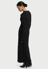 RESIDUS Maxikjoler - black