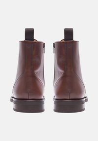 Henry Stevens WINSTON  - Bottines à lacets - mittelbraun