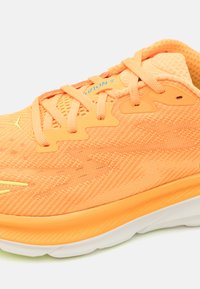 HOKA CLIFTON 9 - Scarpe da corsa su strada - solar flare/lettuce