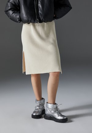 Botas para la nieve - silver