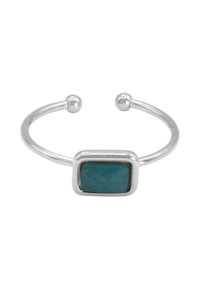 Bracciale rigido in argento con un centro in pietra quadrata blu-verde, superficie liscia, design aperto e estremità arrotondate.