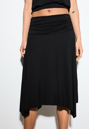 Bershka sukňa v tvare A - black