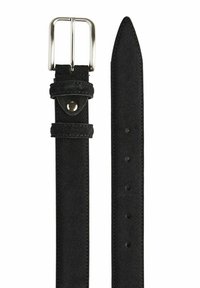 Svart mockabälte med en silverfärgad metallspänne. Har en slät yta, spetsig ände och flera hål för justering. Inkluderar en hållslina.