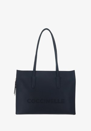 Borsa tote in pelle nera con due manici lunghi e logo "COCCINELLE" in rilievo sul davanti, con cerniera laterale con tirante.