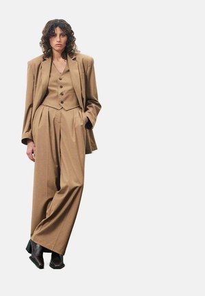 FRNCH Blazer - camel