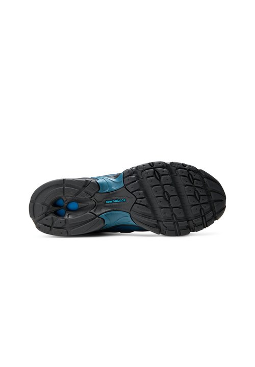 New Balance U740 UNISEX - Trainers - black — foto 5
