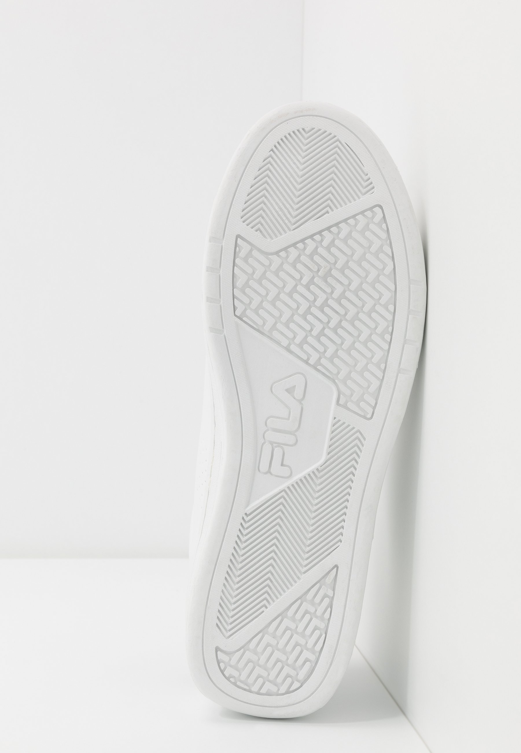 Fila CROSSCOURT 2 F LOW Treningssko whitegreener Fila CROSSCOURT 2 F LOW Treningssko whitegreener