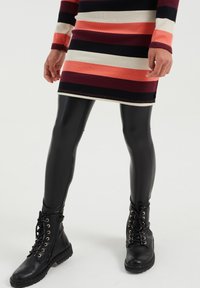 WE Fashion Legíny – nohavice - black