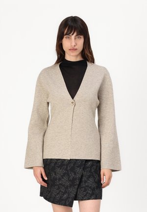 SIMONA ALJIN   - Strickjacke - sandshell