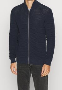 Pier One Gilet - mottled dark blue