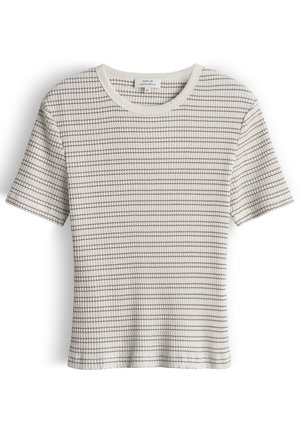 Wit gebreid T-shirt met korte mouwen, dunne horizontale zwarte strepen en een ronde halslijn, met het label OPUS Limited Edition, maat 36.