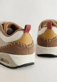 Next BUBBLE - Lær-at-gå-sko - brown green colourblock