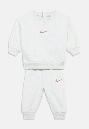 ESSENTIAL CREW SET - Verryttelypuku - birch heather