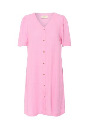 Rosa kurzärmliges Kleid mit V-Ausschnitt, Knopfleiste und leicht puffierten Ärmeln. Hergestellt aus leichtem Stoff mit einer subtilen Textur.
