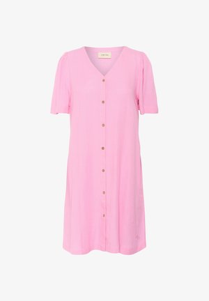 Rosa kurzärmliges Kleid mit V-Ausschnitt, Knopfleiste und leicht puffierten Ärmeln. Hergestellt aus leichtem Stoff mit einer subtilen Textur.