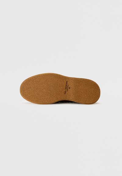 The Antipode Scarpe senza lacci - cognac