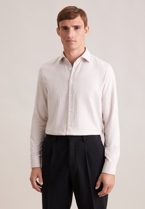 SCHWARZE ROSE - Skjorter - beige