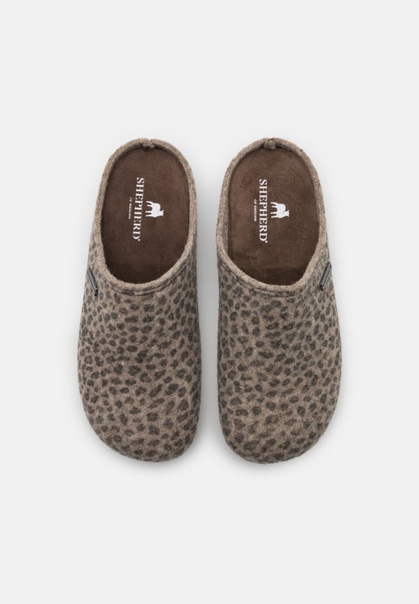 CILLA - Slippers - beige3