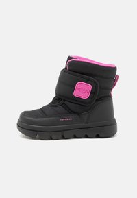 Geox WILLABOOM GIRL - Žieminiai batai - black/fuchsia