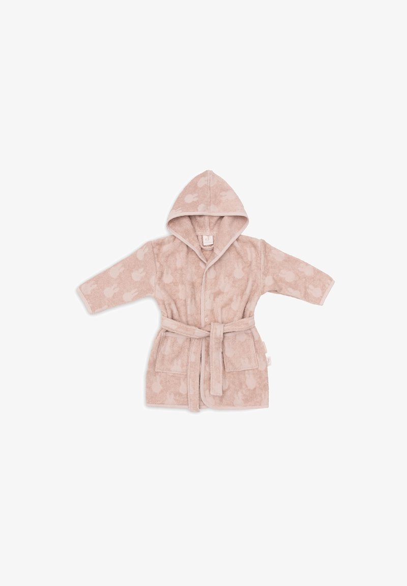 Robe de bain à capuche rose clair en tissu éponge doux, présentant un imprimé discret de lapins, avec une fermeture à nœud à l'avant, des manches longues et des poches latérales.