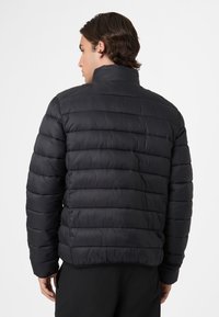 Fila MILANO REGULAR THIN PUFFER - Giacca da mezza stagione - black