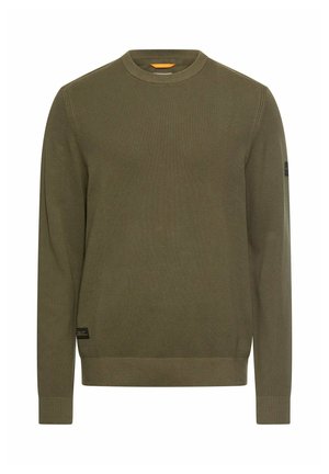 Olivgrüner Pullover mit strukturiertem Strickmuster, Rundhalsausschnitt, langen Ärmeln sowie gerippten Bündchen und Saum. Mit einem kleinen Logopatch an der Seite.