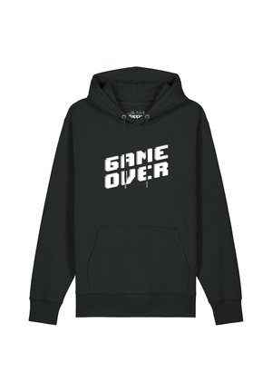 Schwarzer Kapuzenpullover mit Fronttasche und weißem Blocktext "GAME OVER" in pixeliger Schrift auf der Brust.