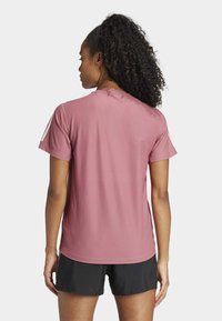 adidas Performance TEE - T-Shirt sport - preloved crimson