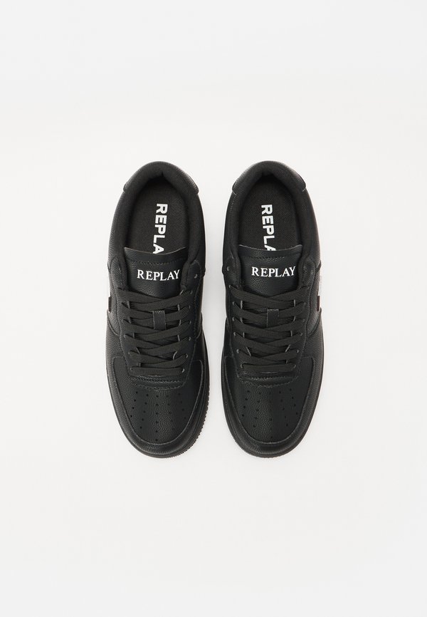 EPIC TAG - Trainers3